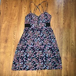 Summer Floral Billabong Dress with cross back straps | size M